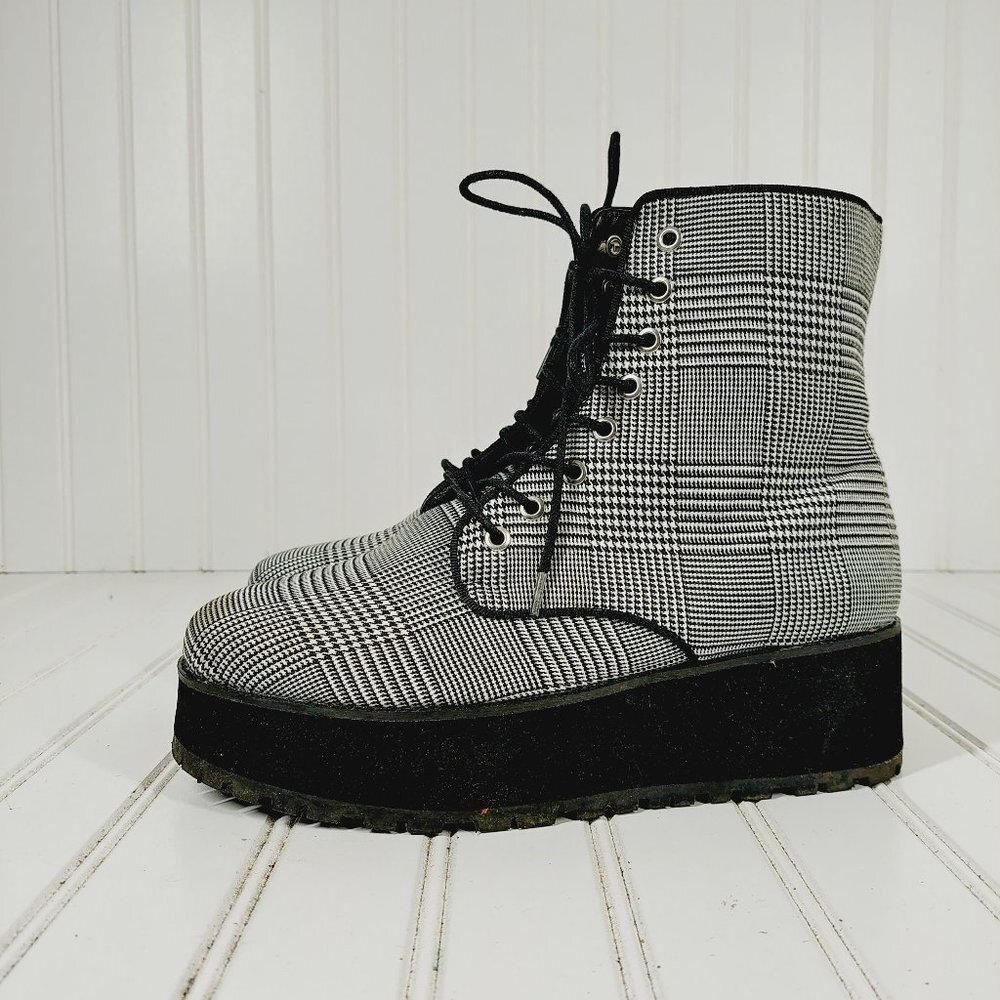 Forever 21 Rocket Dog Gray Glen Plaid Platform Lace Up Combat Boots D110
